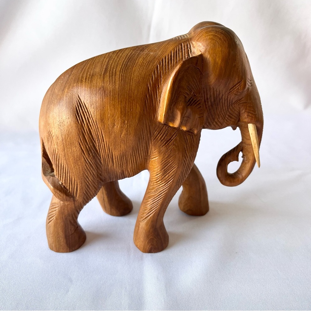 Vintage Hand Carved Wooden Elephant Figurine - Picture 4 of 7